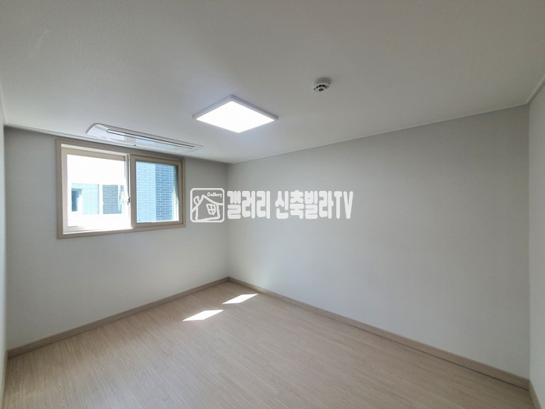 서울 강서구 방화동 101동 방5화2 야외테라스 // 대형빌라~//방화역 , 초역세권 , 대단지 , 햇살가득한집~~!! 분양 매물번호 10422 사진 12