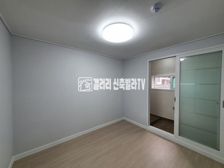 경기 수원장안구 송죽동 만석공원 앞 공세권 로망의 복층+테라스 3룸구조 신축빌라~!! ㄷ자형 주방, 넓은거실 분양 매물번호 10872 사진 8