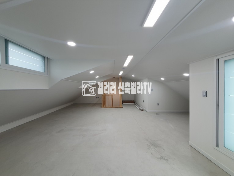 경기 수원장안구 송죽동 만석공원 앞 공세권 로망의 복층+테라스 3룸구조 신축빌라~!! ㄷ자형 주방, 넓은거실 분양 매물번호 10872 사진 15