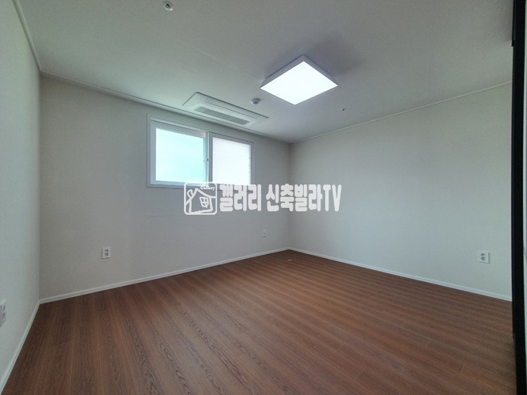 경기 부천오정구 여월동 테라스 ~!! 신규오픈아파트 , 방3화2베2 세탁실1 , 생애최초80프로 대출가능 , 수납공간 최고 분양 매물번호 11019 사진 11