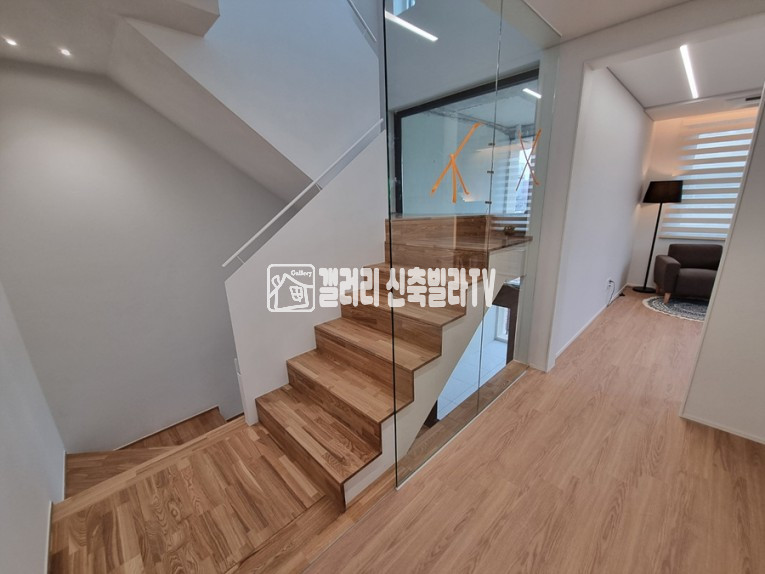 경기 고양덕양구 용두동 1동 고급 타운하우스~!! / 방4화3 테라스 / 세대별 개별창고 / 가전제품 풀옵션 분양 매물번호 11441 사진 23