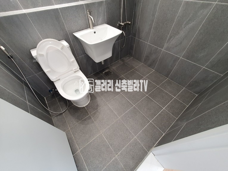 경기 부천소사구 괴안동 1동 테라스세대 , 방4화2 운동장거실 , 시스템에어컨은 기본 ~~! 분양 매물번호 10061 사진 11